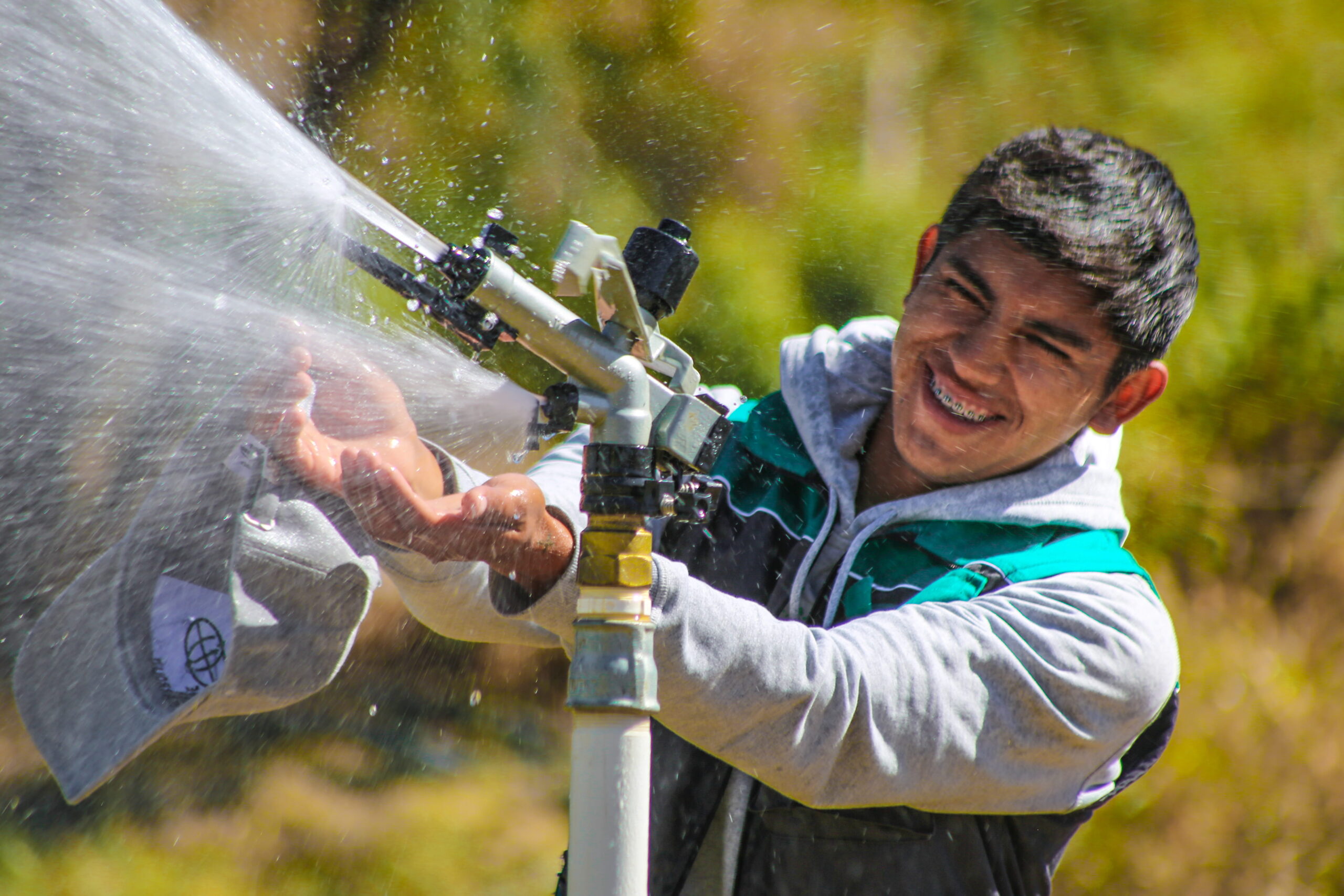 Education and training in irrigation technology for young people and professionals in agriculture